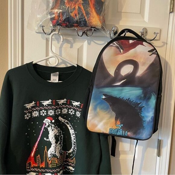 Godzilla Sweatshirt Godzilla Backpack New Godzilla Throw Blanket - Picture 1 of 9